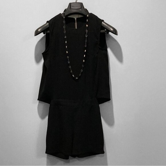 Misslook Black Sleeveless Romper Shorts​​​ - Picture 2 of 12